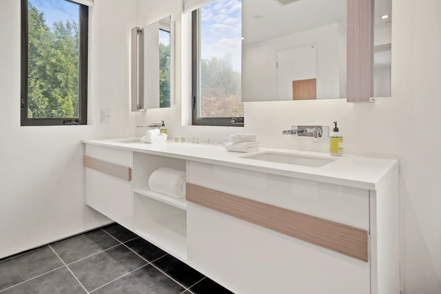 Crescent Heights - Image 21