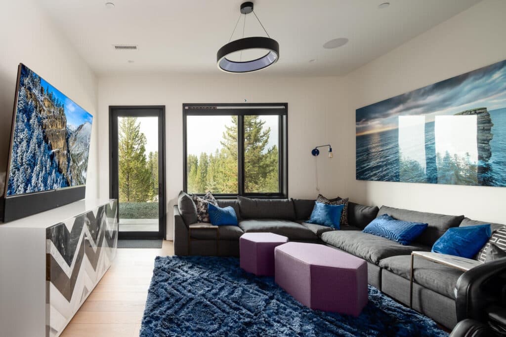 Treeline Place - Image 4