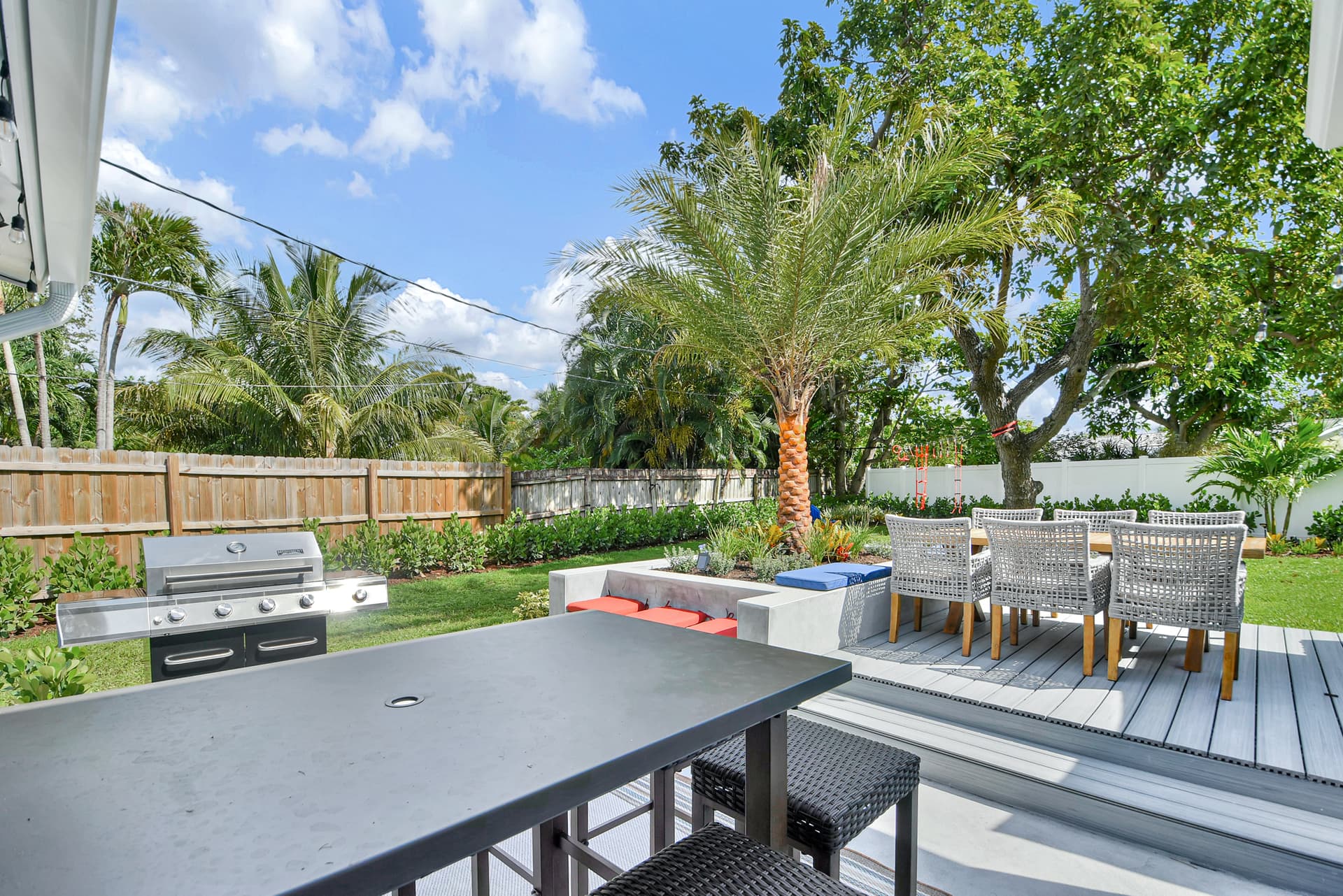 Bluebird House - Image 55