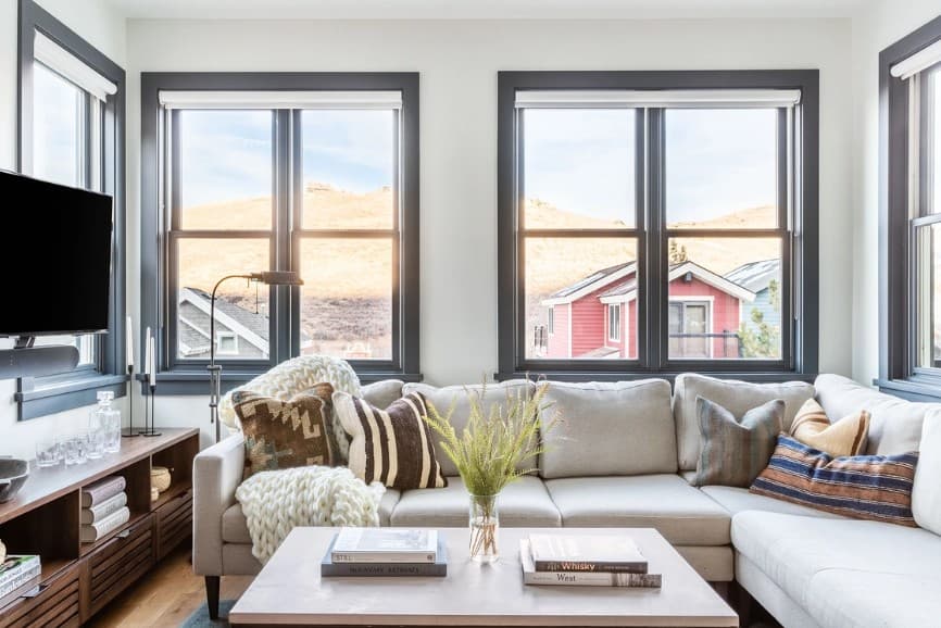 Chartreuse - Image 3