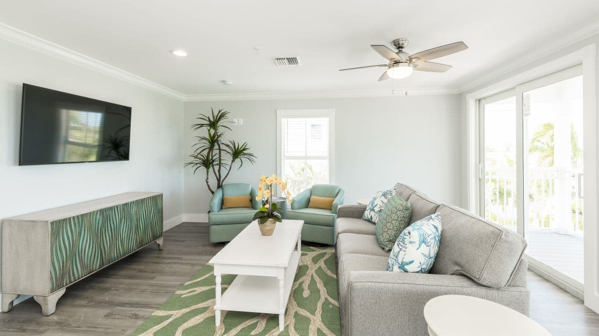 Upper Bayview North - Image 5