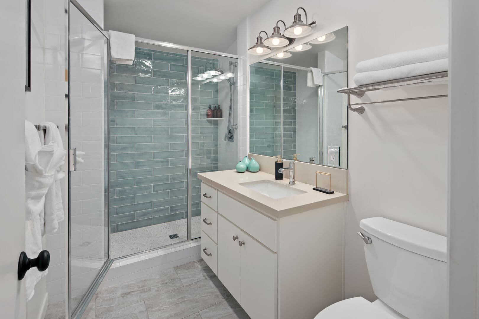 Surf and Bay B Home - Image 12