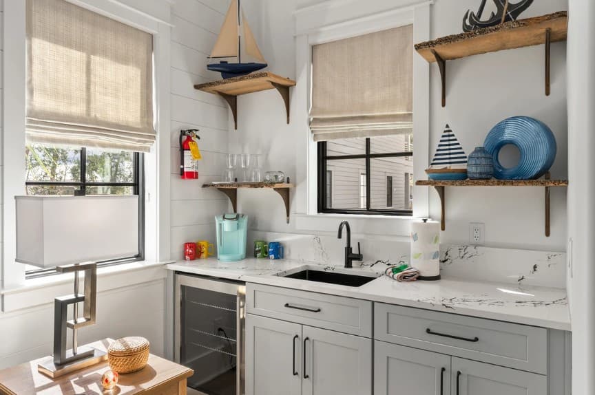 Resorting To Happiness - Image 14