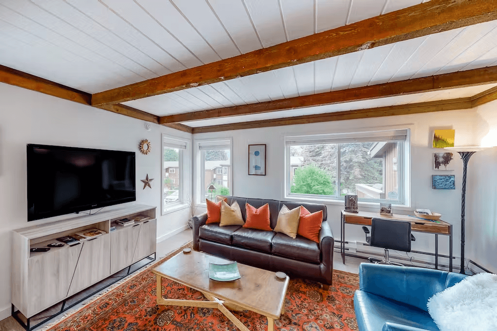 Sun and Ski - Image 2