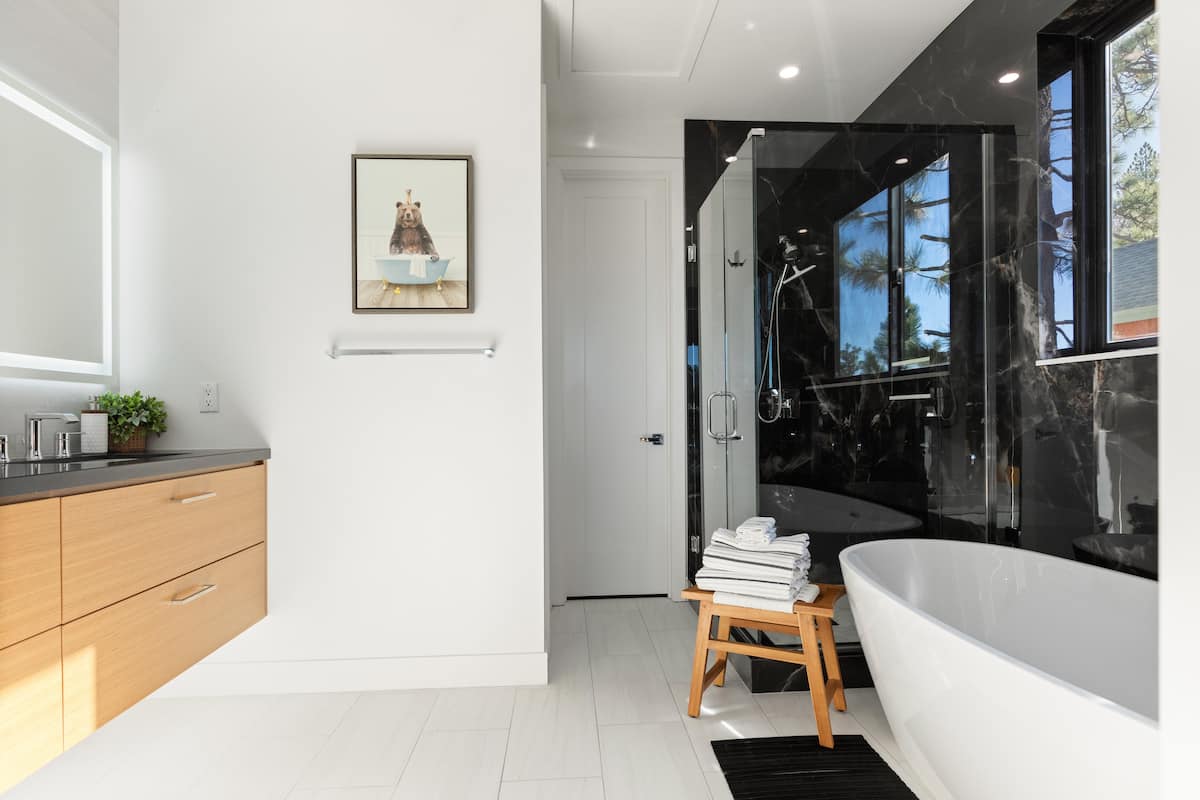 Bear's Retreat - Image 21