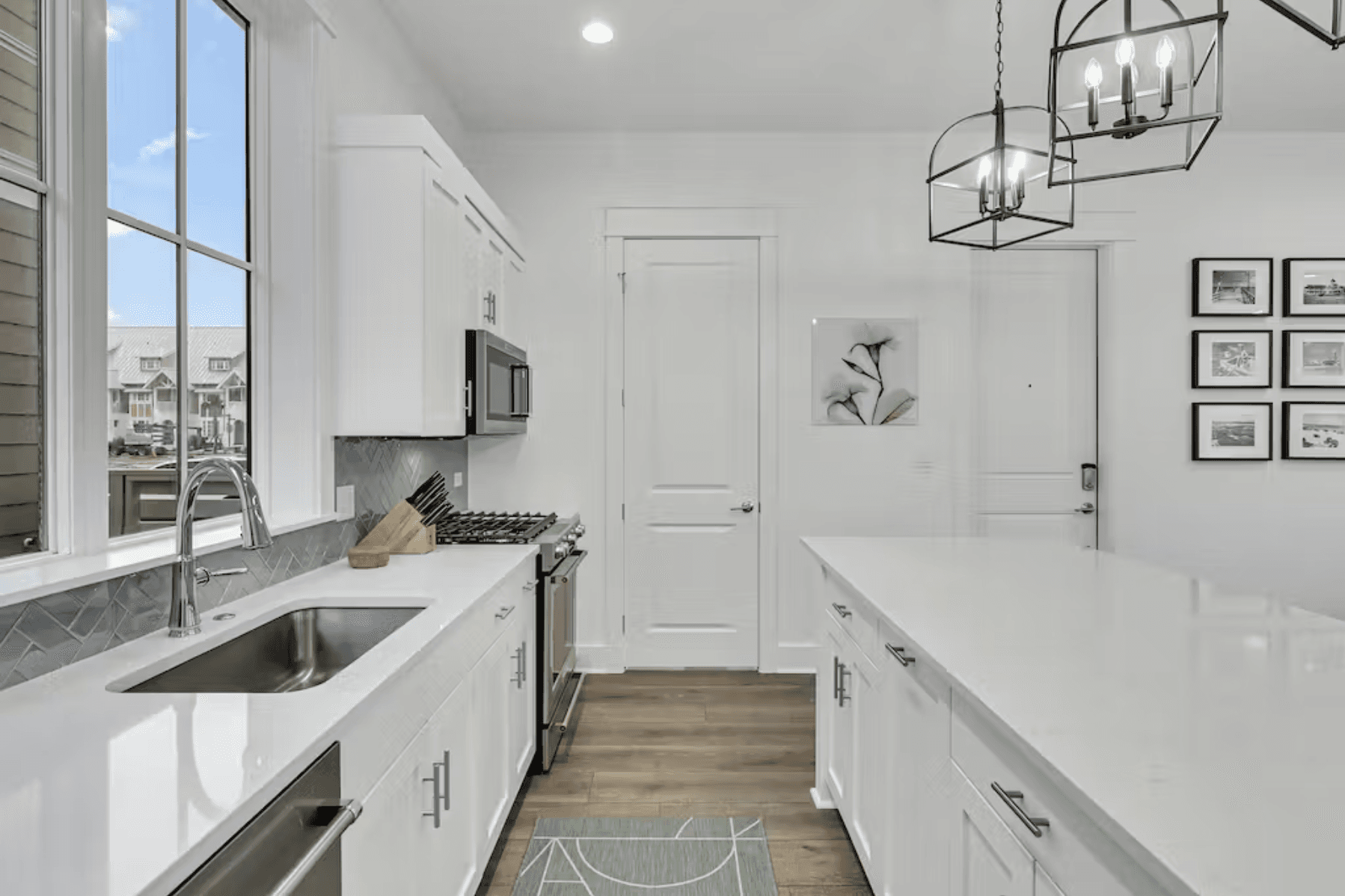 Bikini Bottom - Image 4