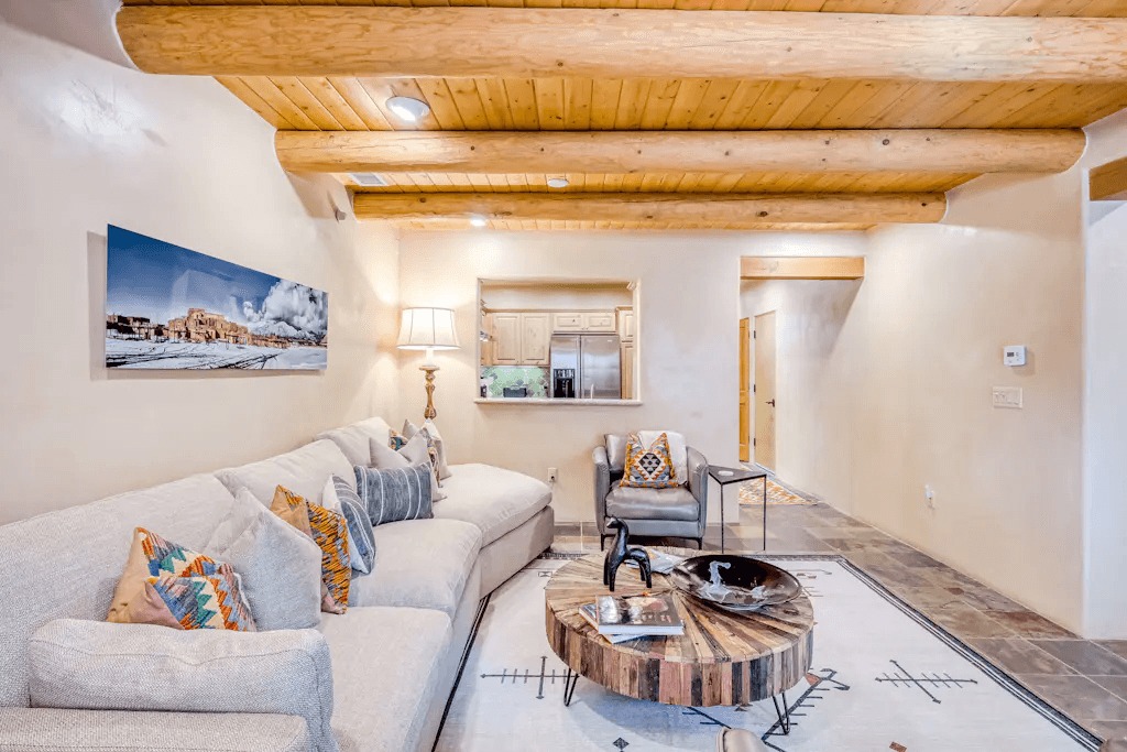 Plaza Home - Image 5