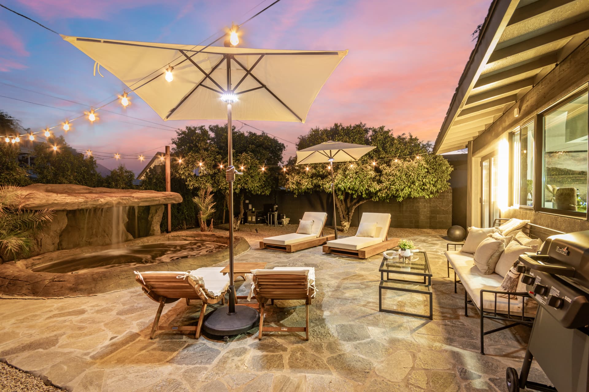 SolaNova Retreat - Image 35