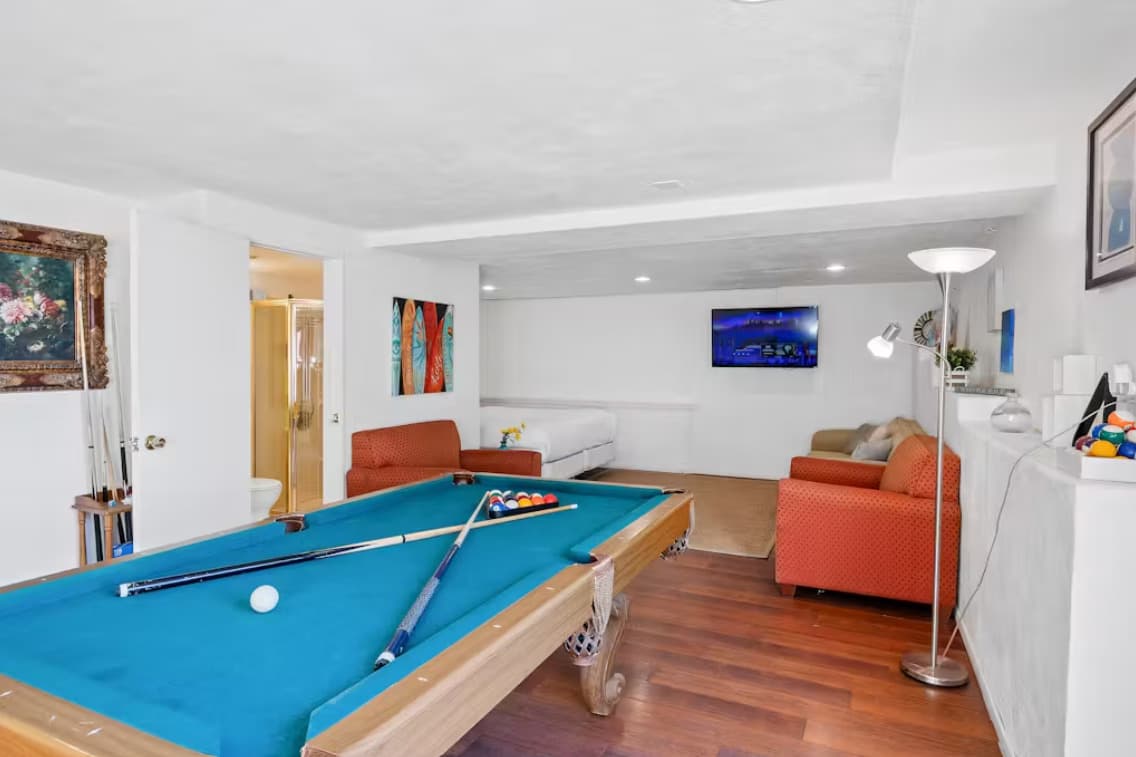 Ocean Front Escape - Image 20