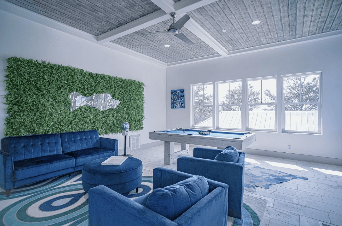 Beauty and the Beach - Image 16