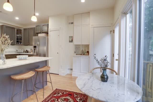 Capitol Comfort - Image 22