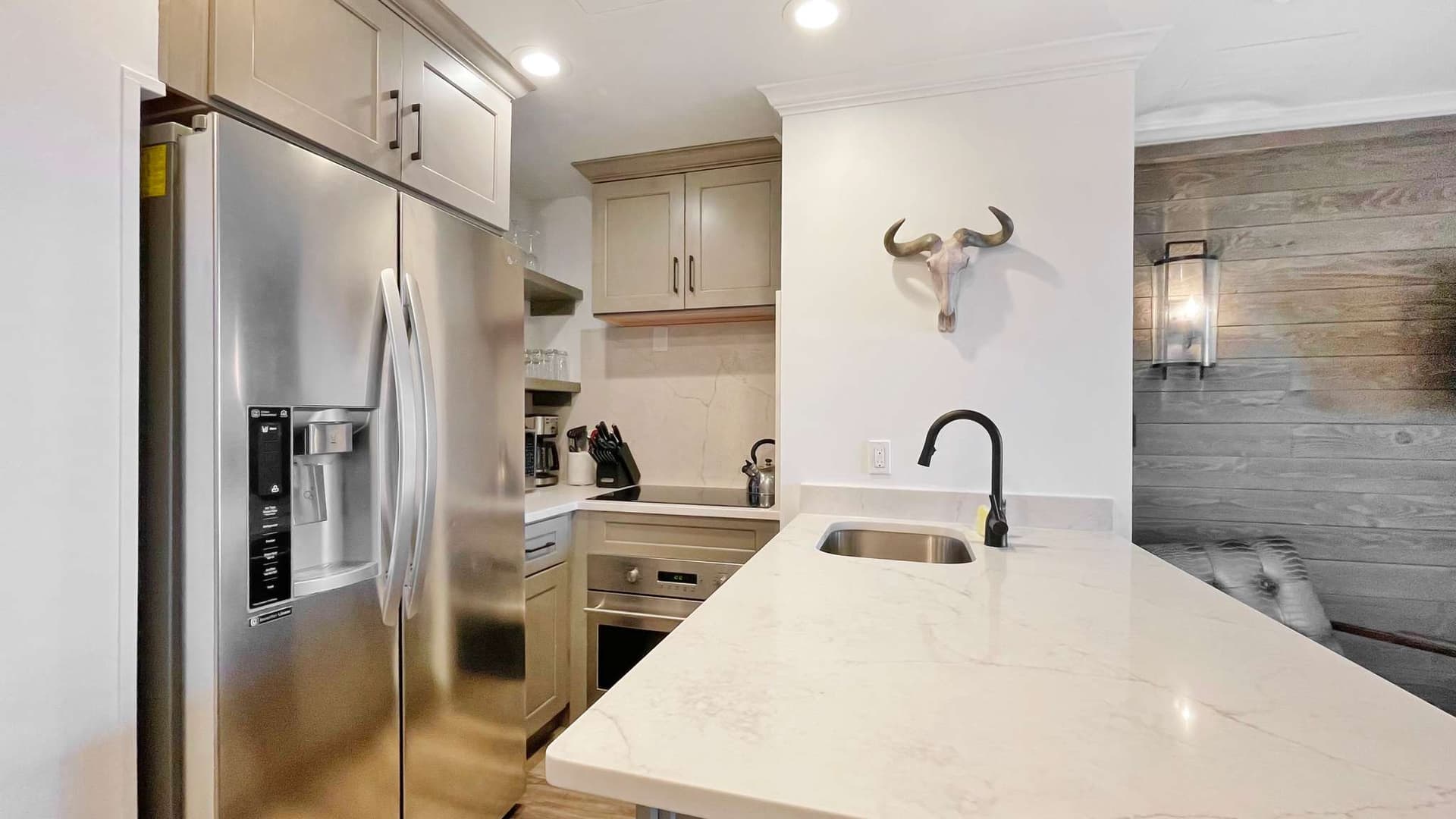 Sneaux Shack - Image 27