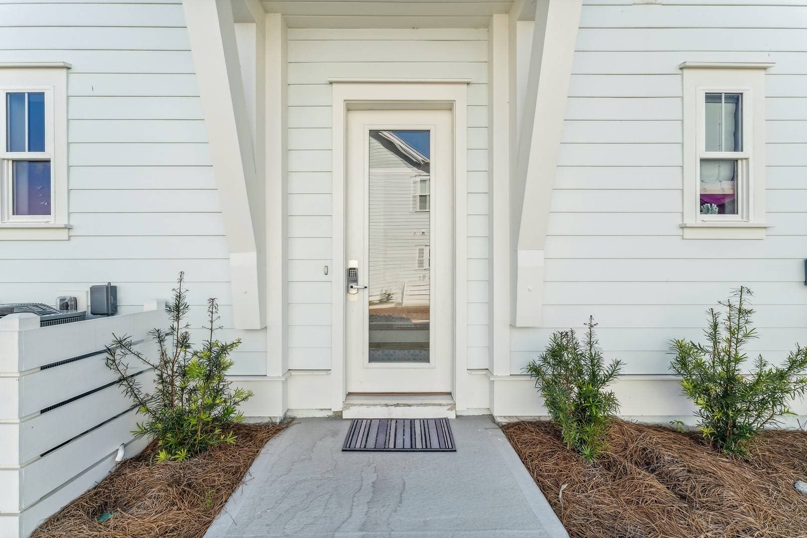 Sea-in is Believin - Image 20