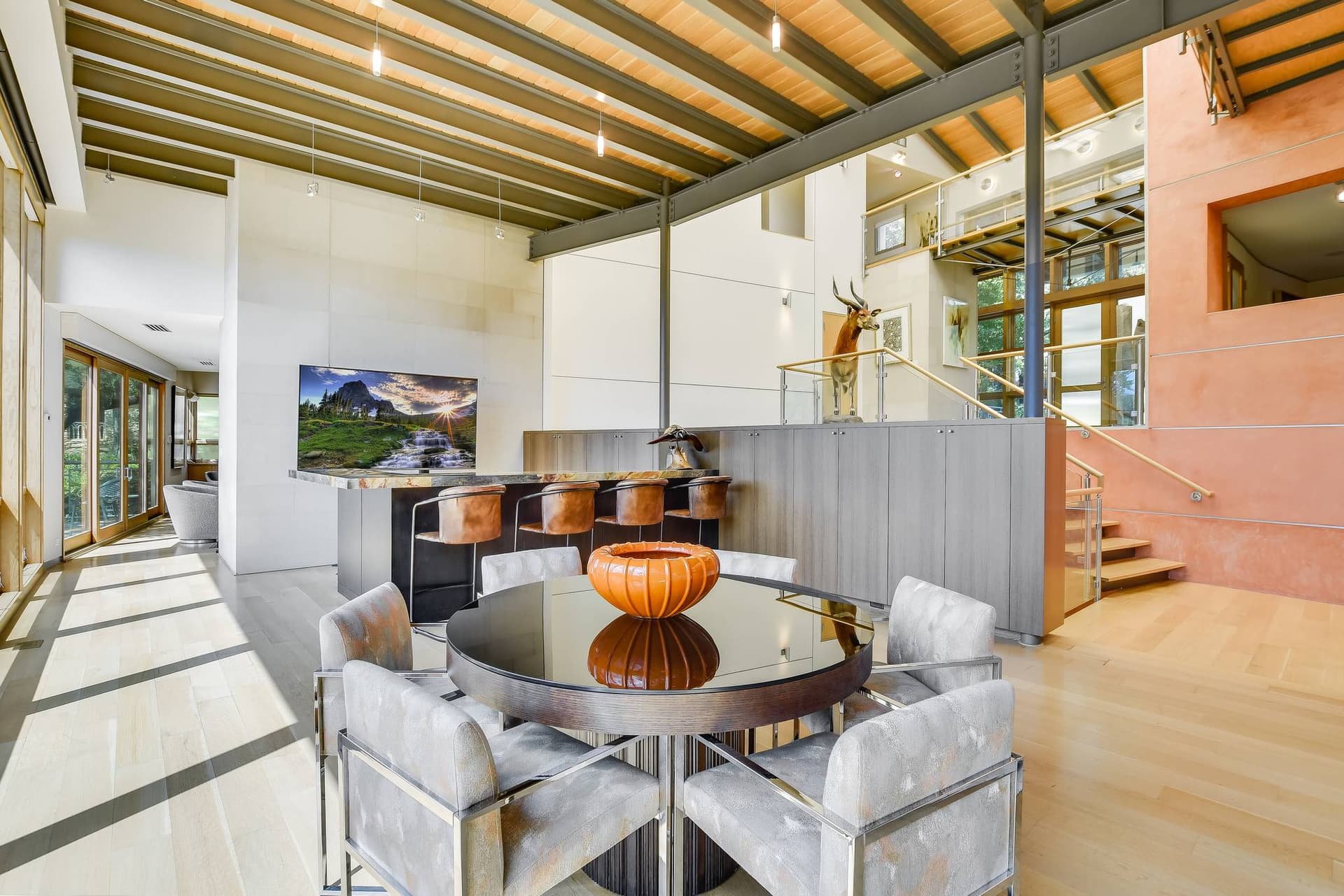 Waterfalls on the Lake Villa - Image 7