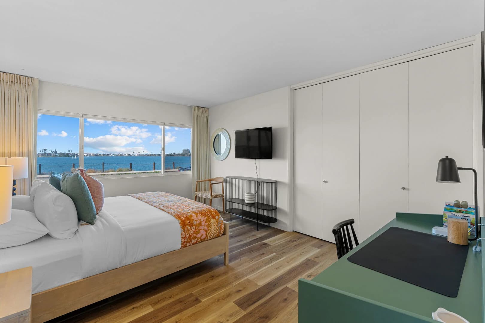 Sunsets on Riviera - Image 23