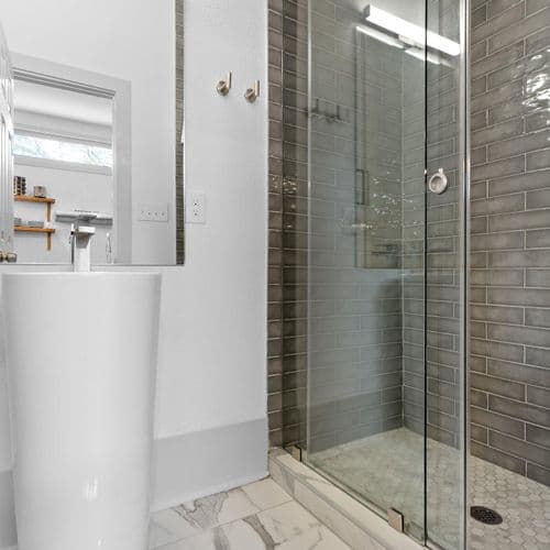 House of Vibes - Image 14