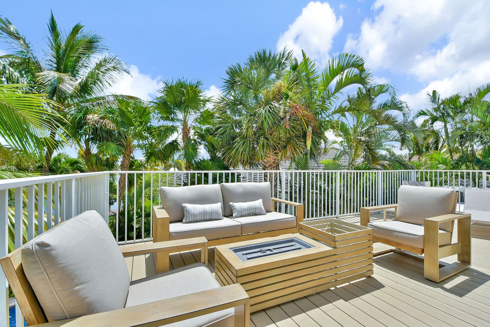 Kendal Green Villa - Image 30