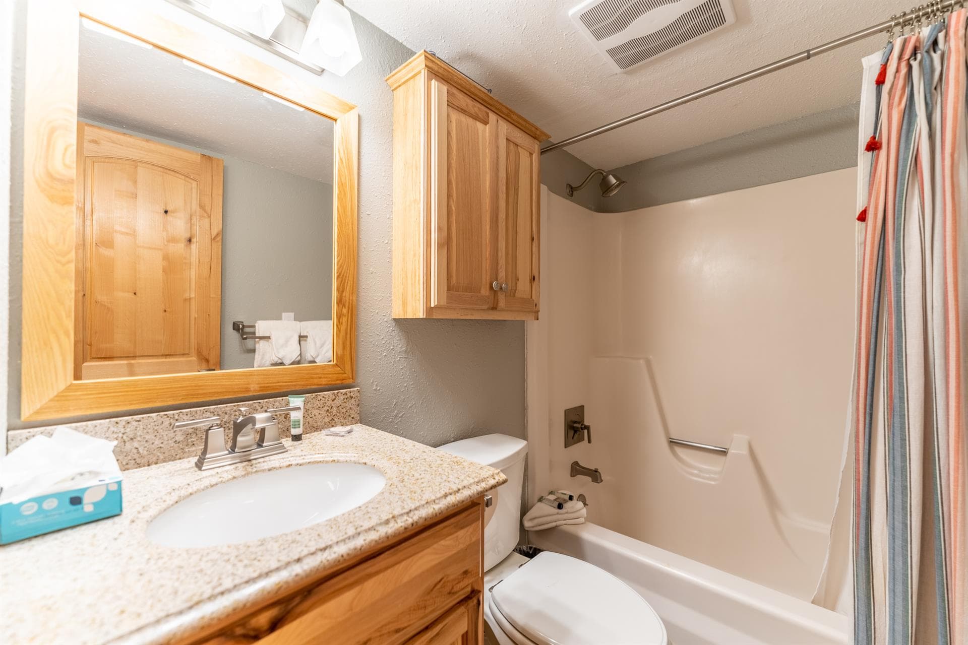 Cedar Cabin - Image 7