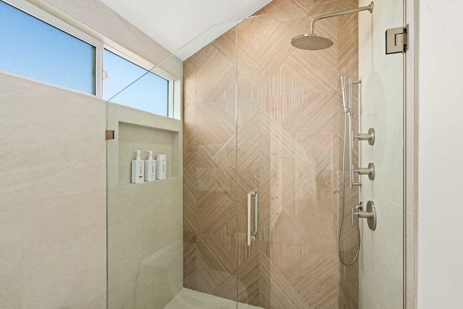 Seabluffe Escape - Image 24