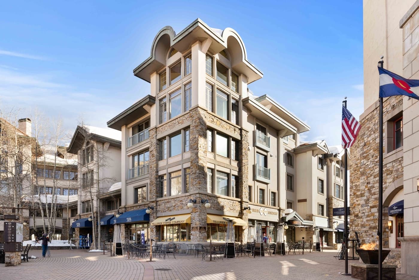 Sky High at the Plaza - Image 58