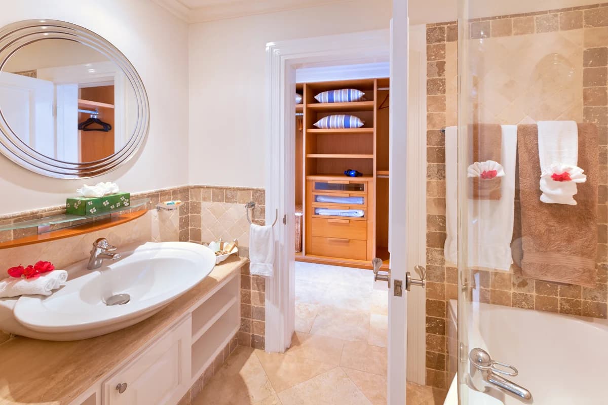 Bonnet Home - Image 5