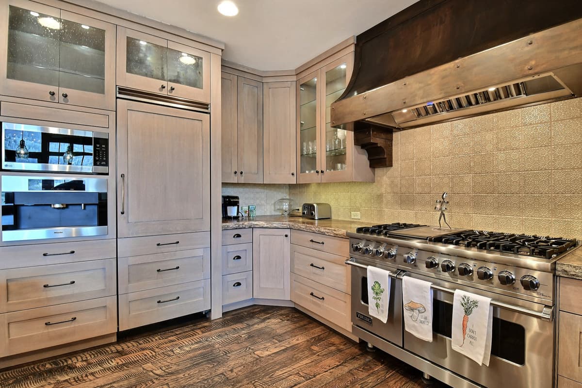 Powder Haus - Image 9