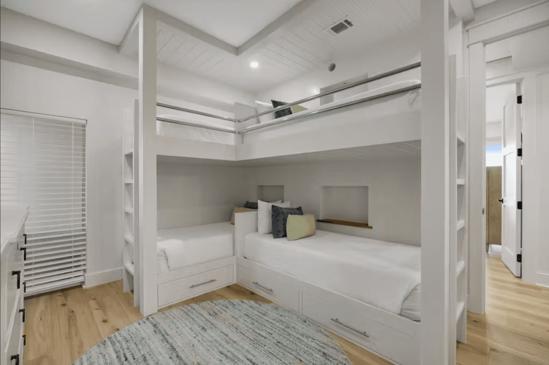 Beachy Keen Retreat - Image 16