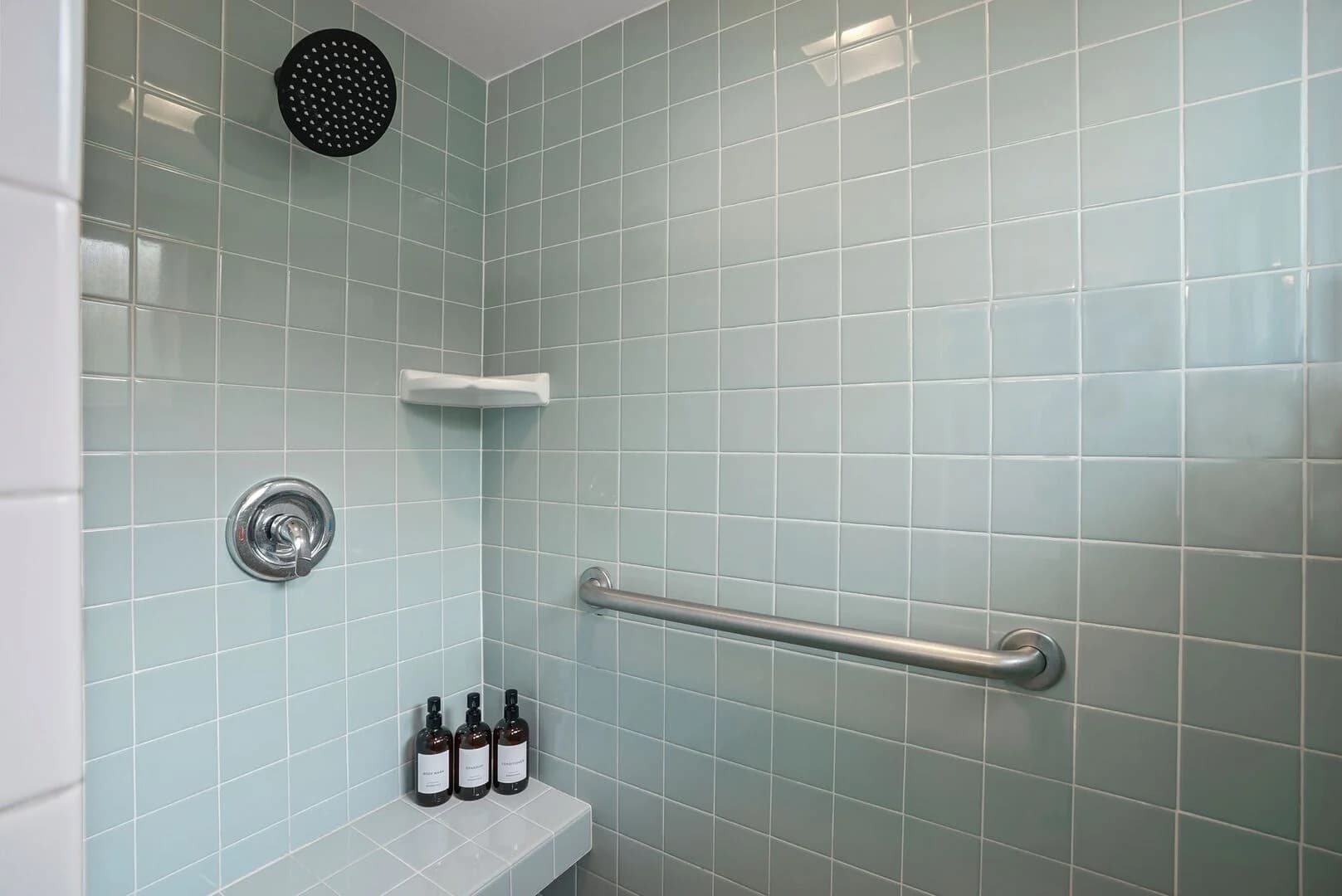 Seabreeze Hideaway - Image 9