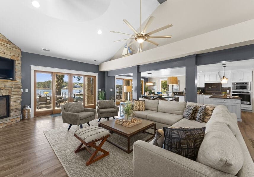 Sandy Shore - Image 4