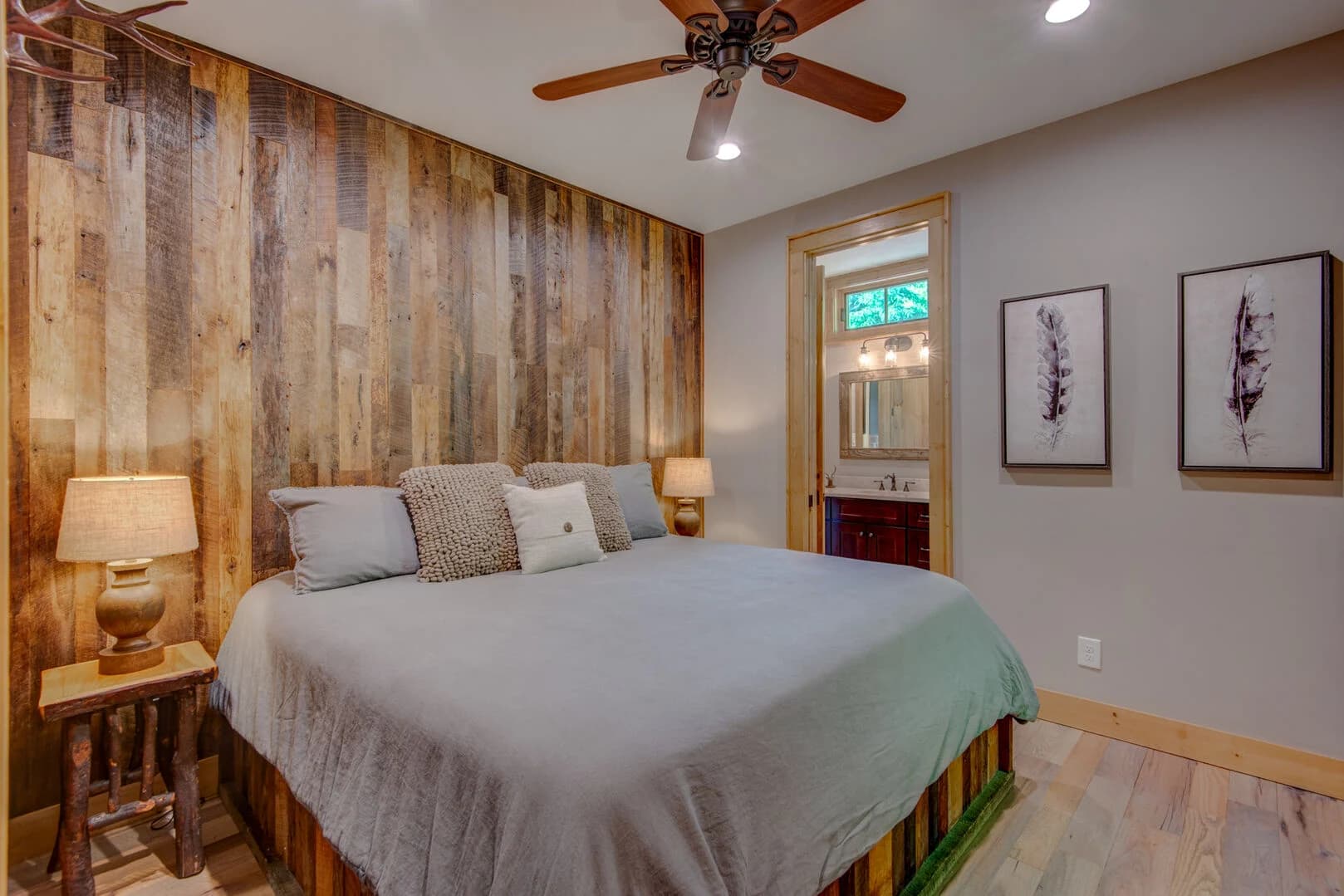 Banner View - Image 26