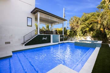 Surf-Side Beach House - Image 45