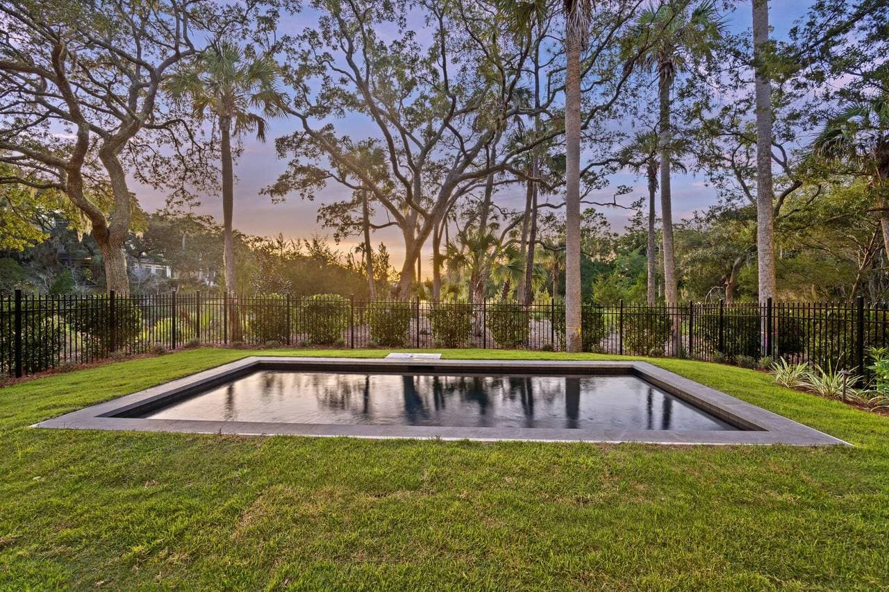 Otter Island Getaway - Image 34