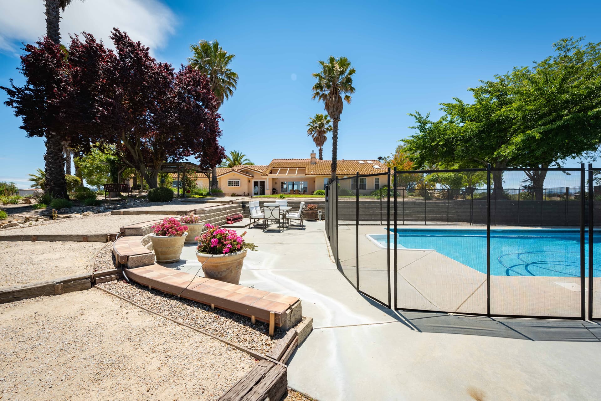 Hilltop Oasis Place - Image 3