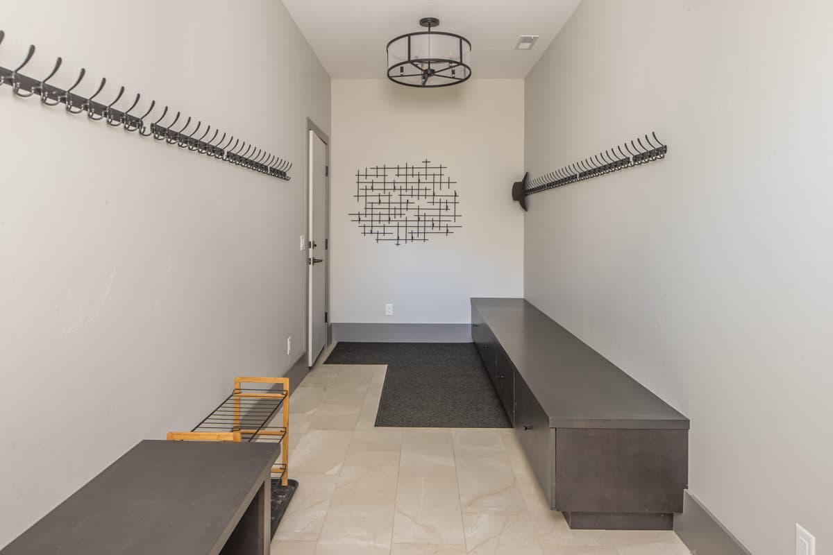 Powder Seeker Lodge - Image 37