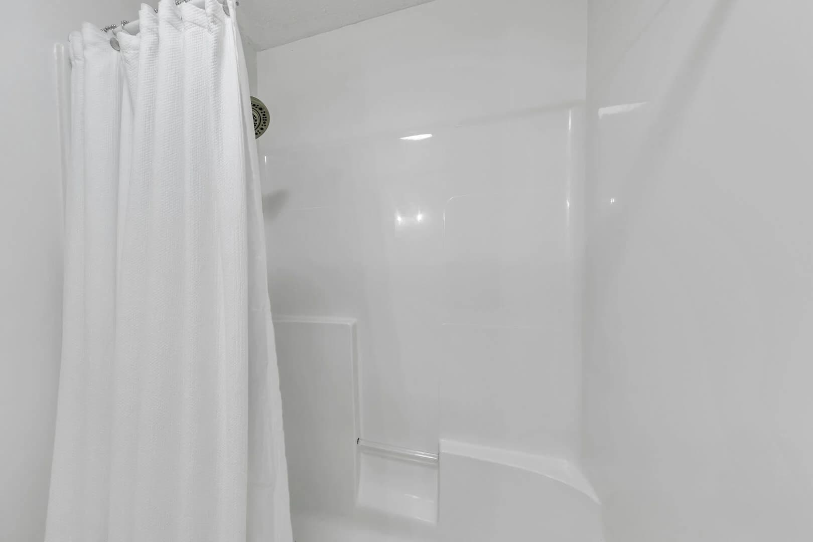 Rainbow Fish Home - Image 26