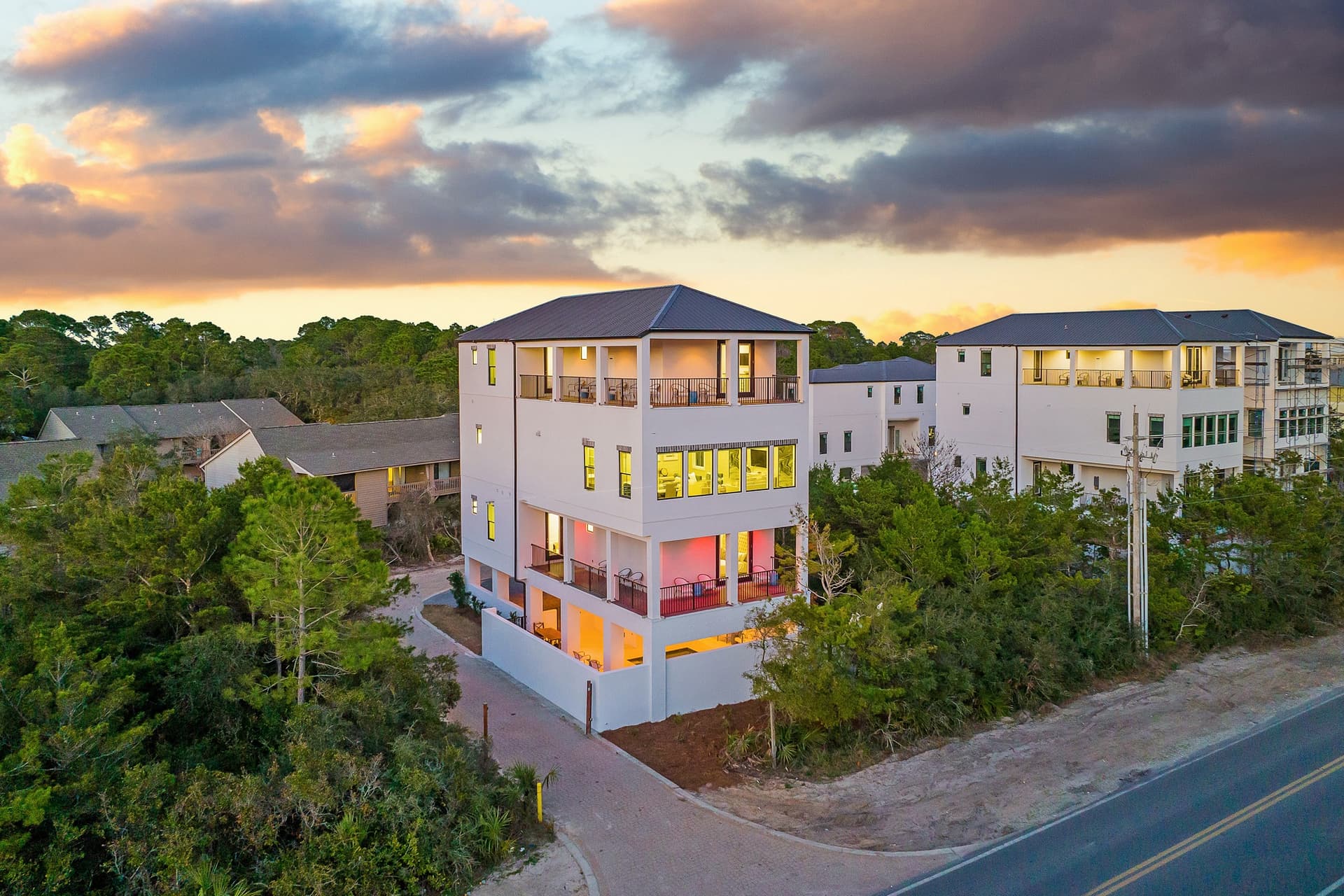 Aces High - Image 43