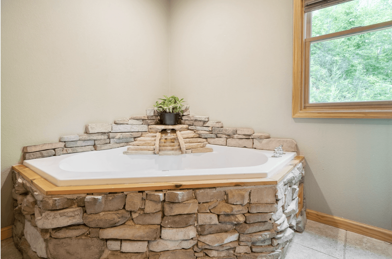 Hollow's Haven - Image 19