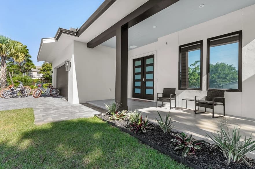 Happy by the Sea - Image 4