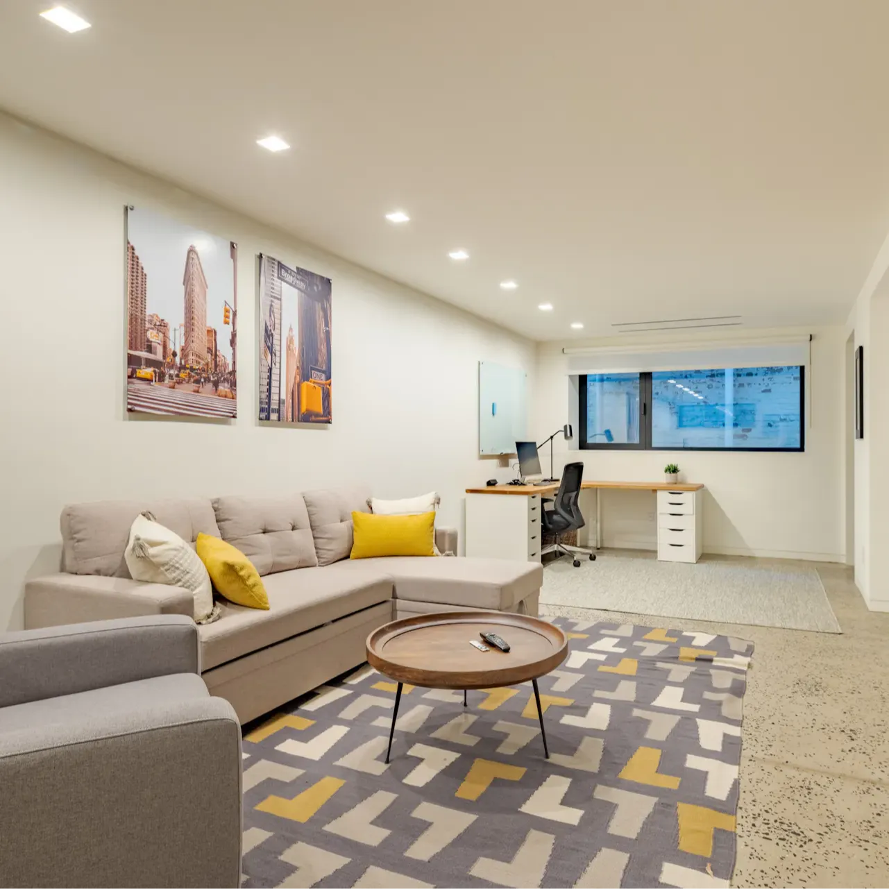 Empire House - Image 8