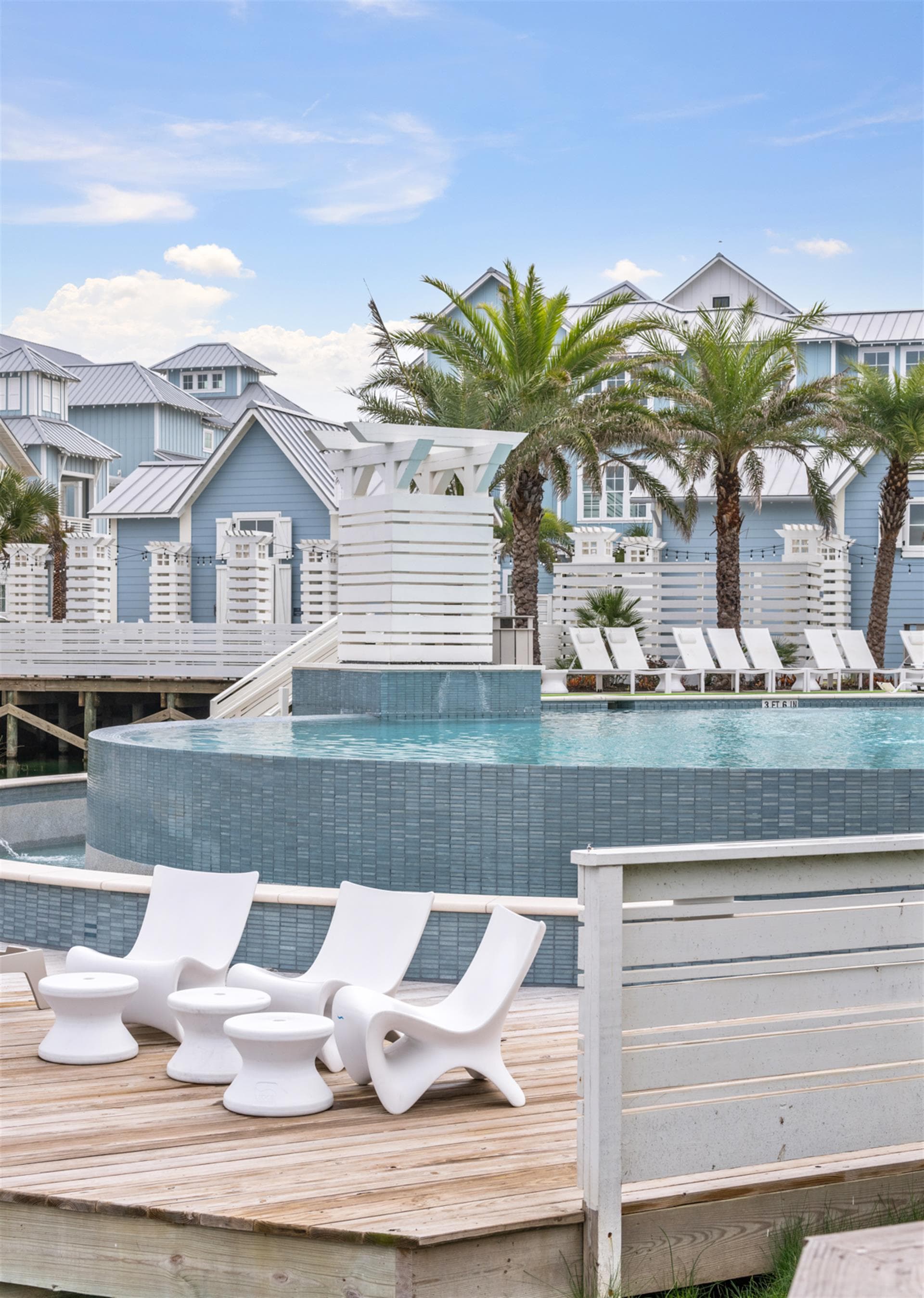 Holiday House - Image 73