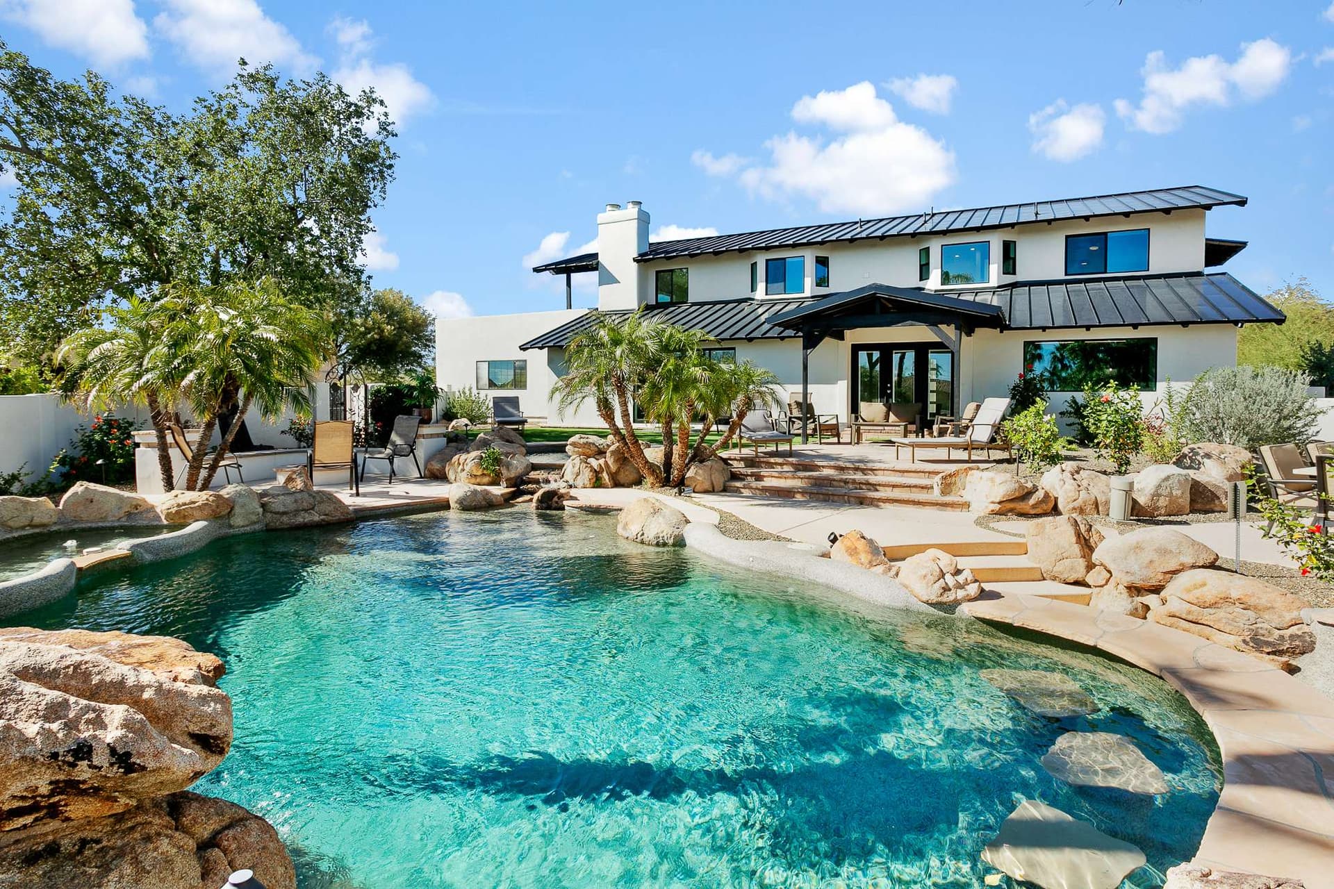 Gold Dust Estate - Image 1