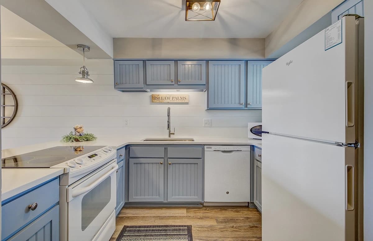 Mariners Walk #11B - Image 7