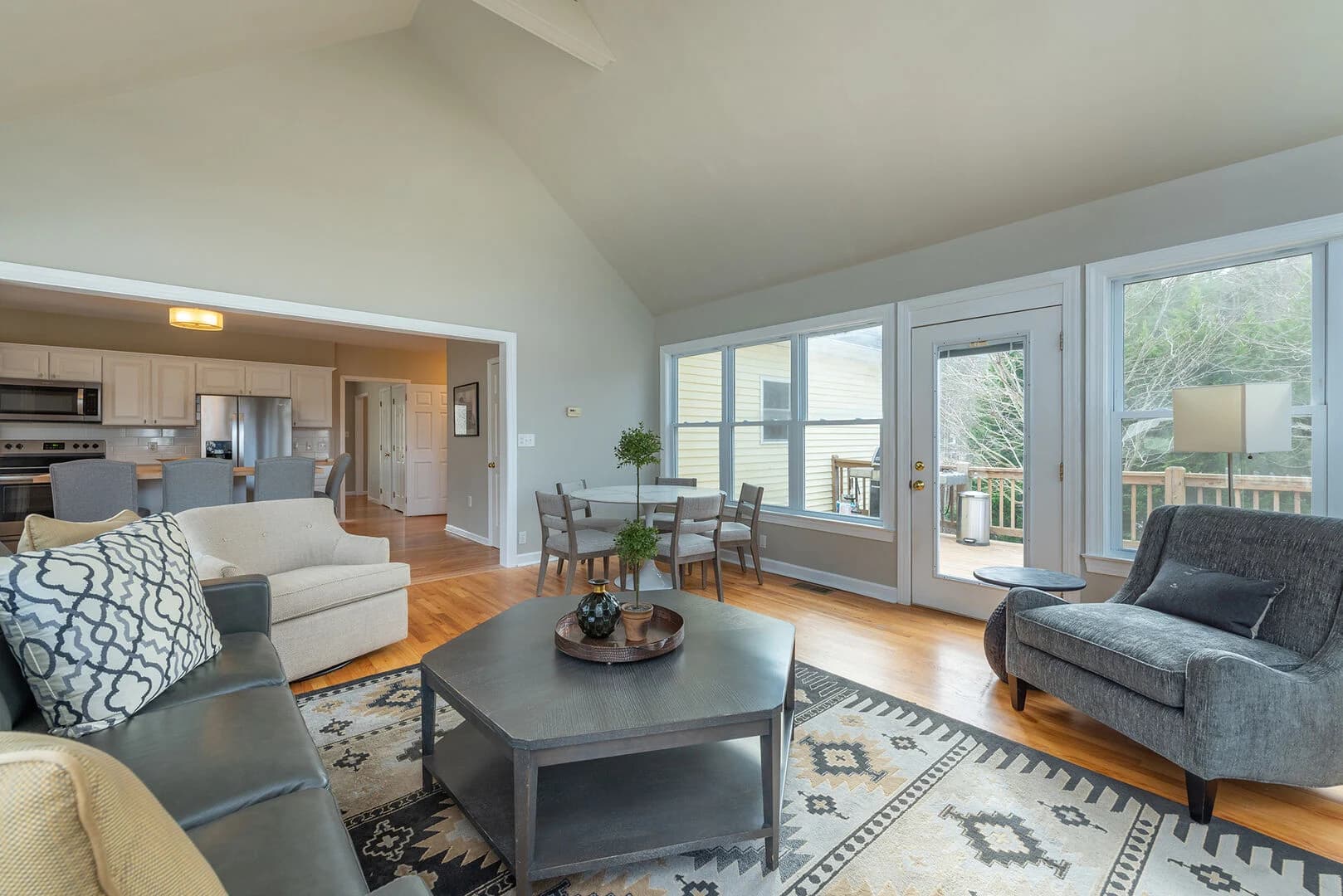 Creekside House - Image 14