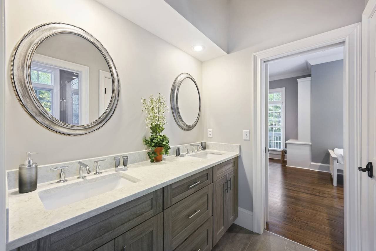 Otter Island Getaway - Image 24