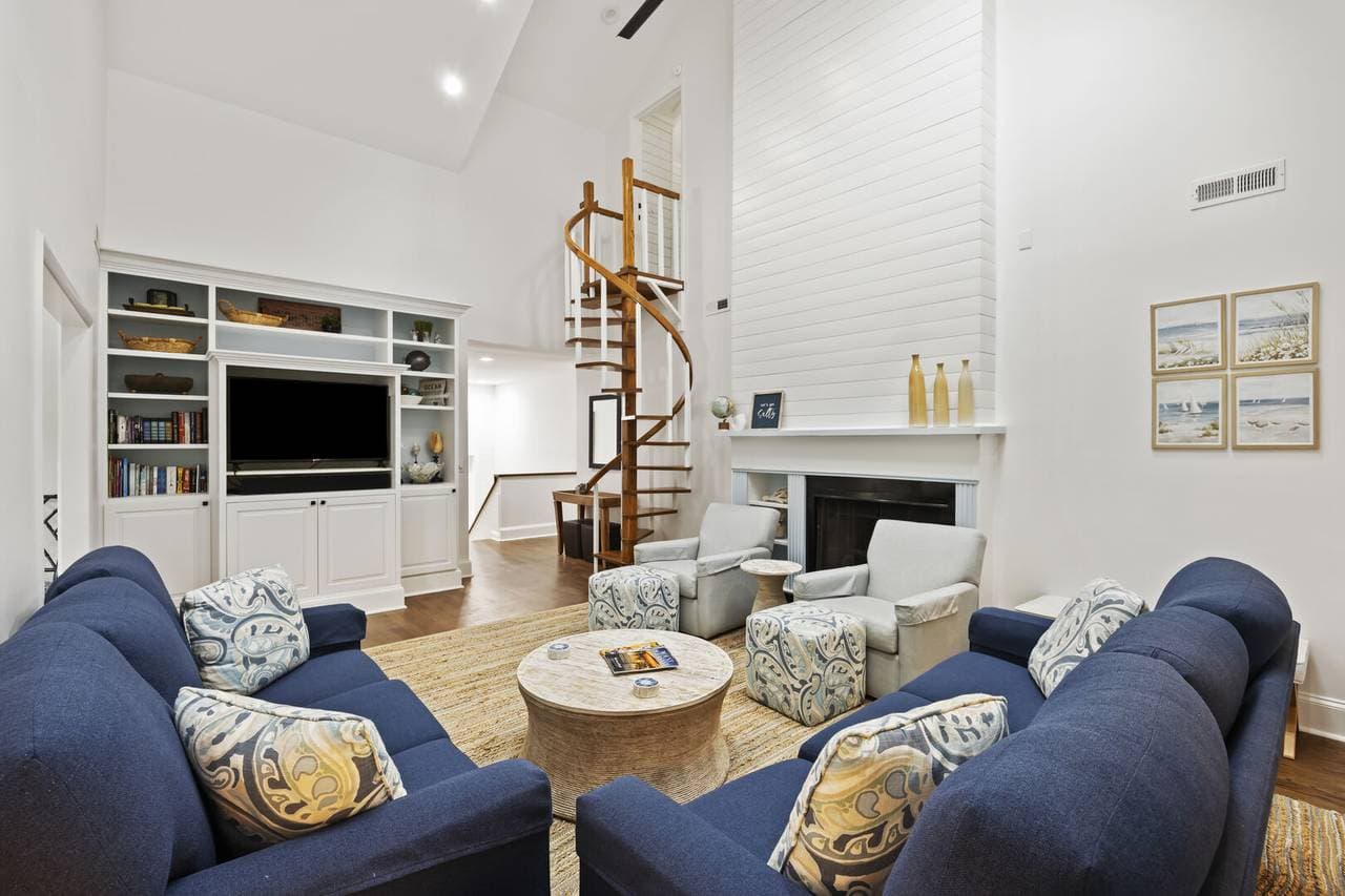 Livin' on a Dune - Image 2