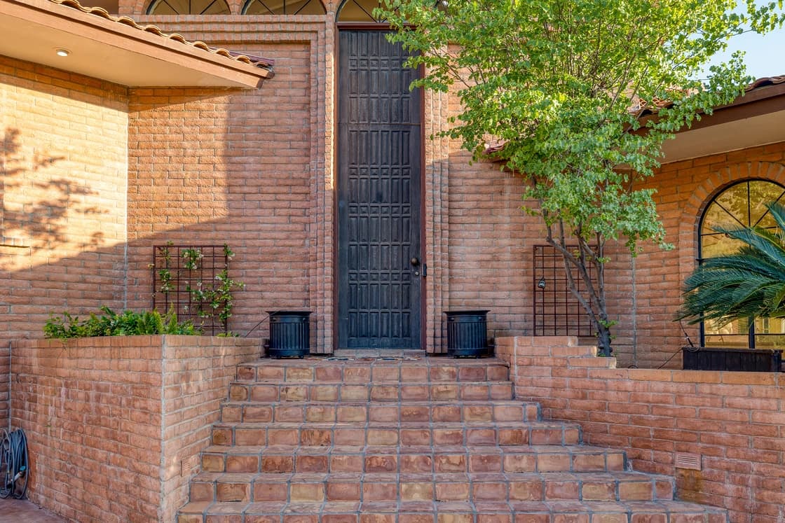 Diamondback Manor - Image 40