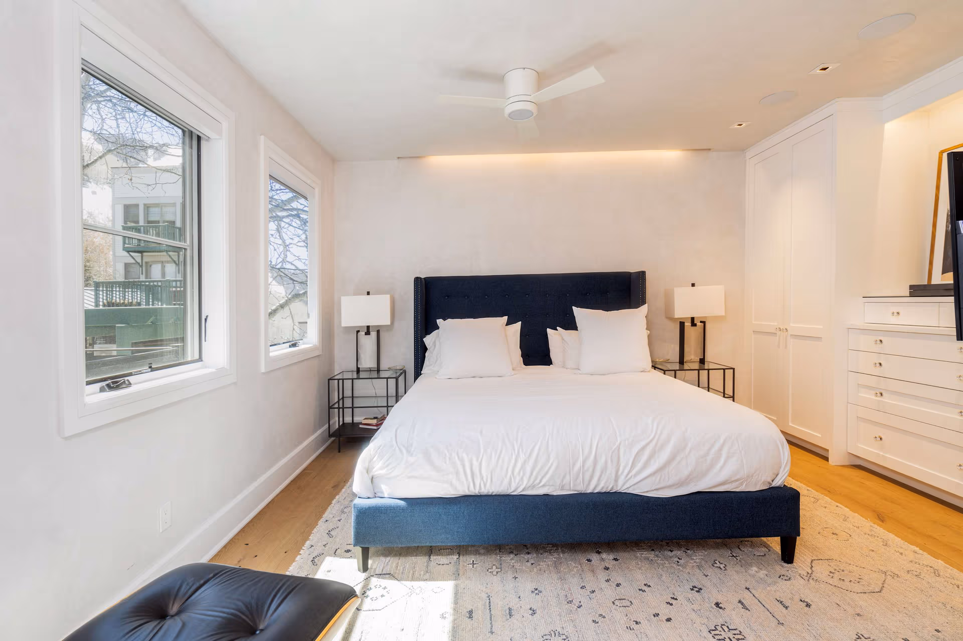 Mountain Air Escape - Image 7