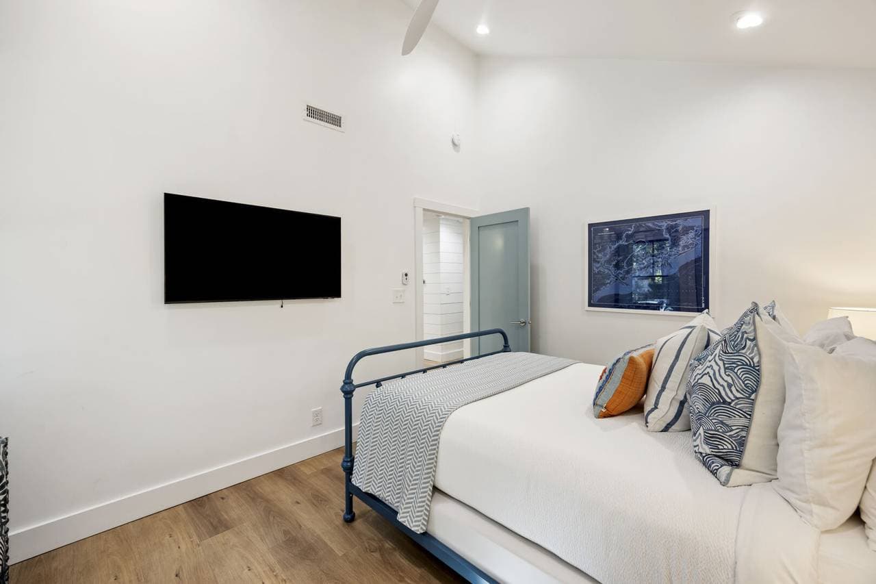 Beach Days on Conifer - Image 33