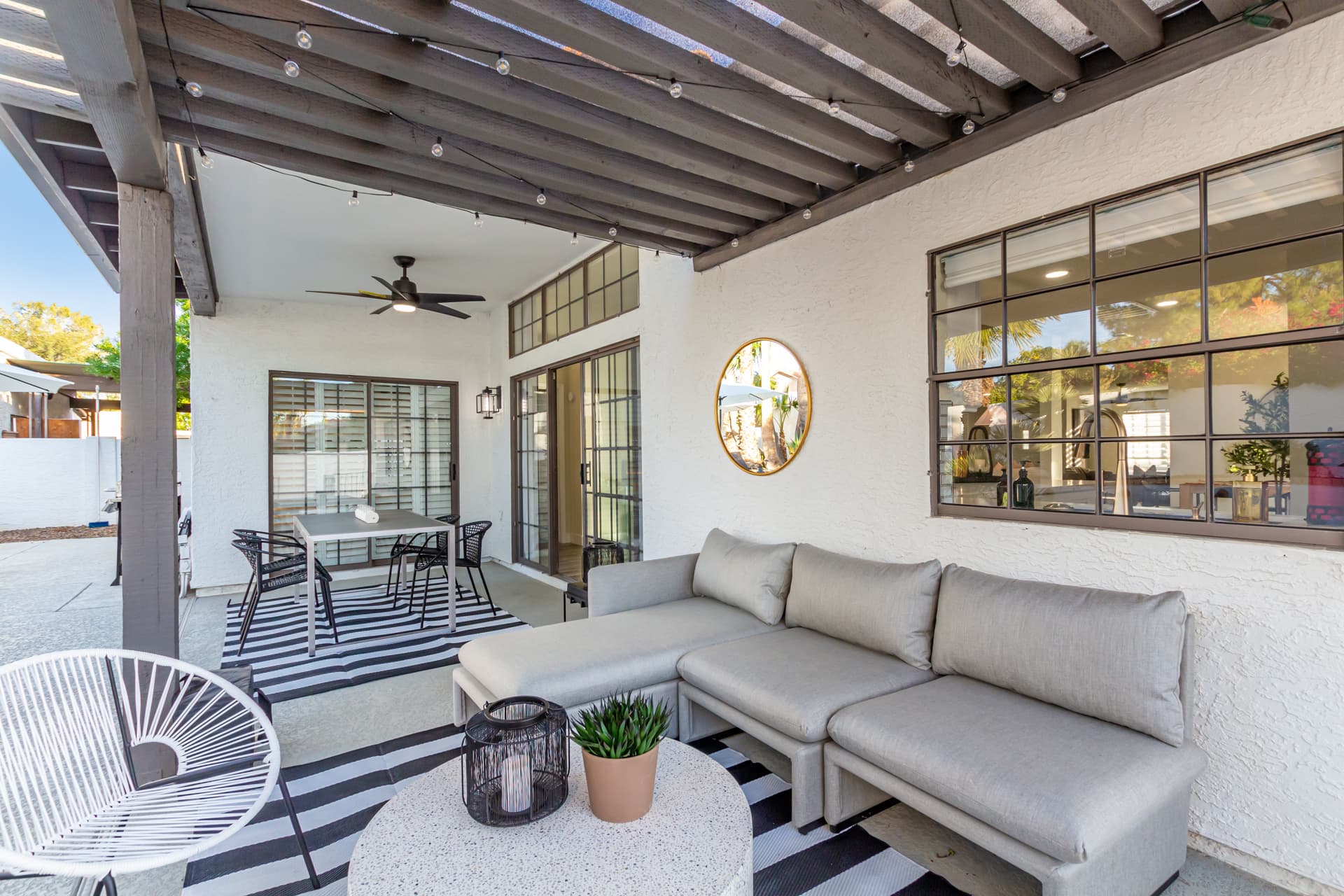 Modern Retreat - Image 35