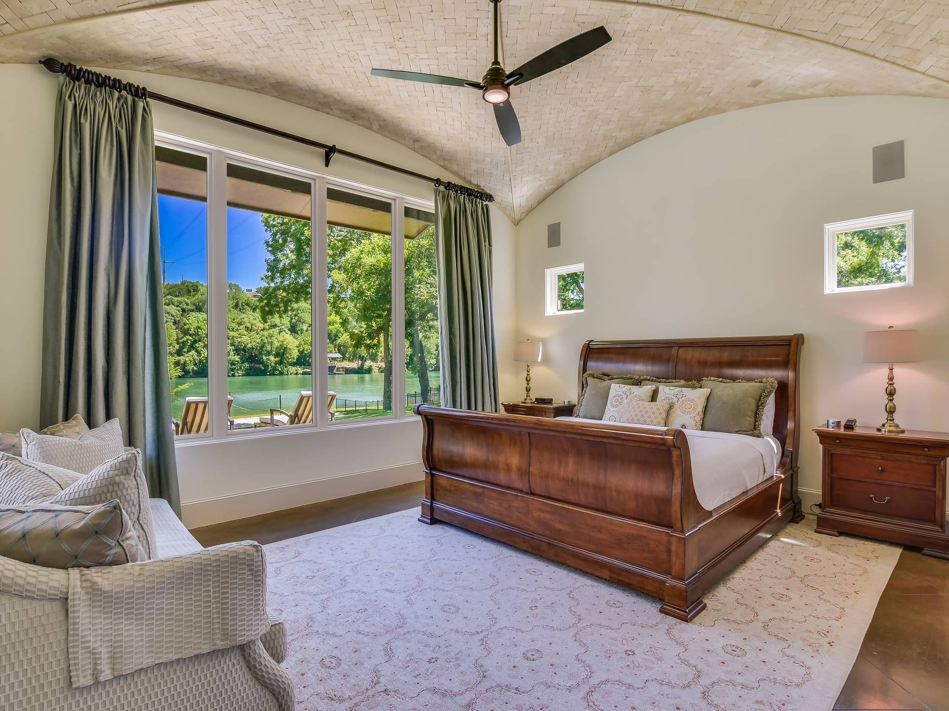 Elite on Lake Austin - Image 14